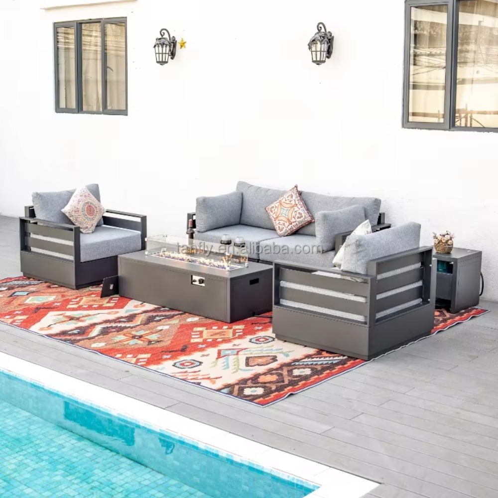 Outdoor Furniture Set With Fire Pit - ヴィラホテル屋外家具セット モダンアルミガーデン家具 ソファセット ファイヤーピットテーブル付き